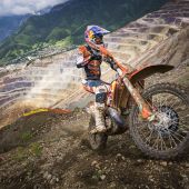 Aufheulende Motoren, Action pur und ein Berg aus Eisen, den es zu bezwingen gilt: So., 07.06., ab 12:50 Uhr – LIVE bei ServusTV On und ServusTV